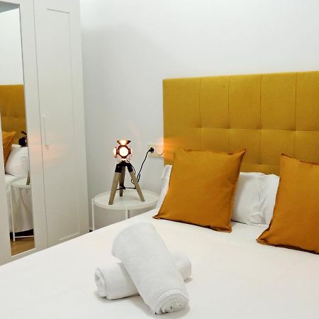 Casa Aurea-Apartamento Zona Antigua,Parking Y Wifi By Delabra Apartments Oviedo Exteriör bild
