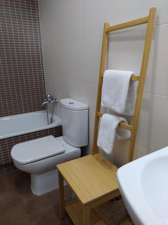 Casa Aurea-Apartamento Zona Antigua,Parking Y Wifi By Delabra Apartments Oviedo Exteriör bild