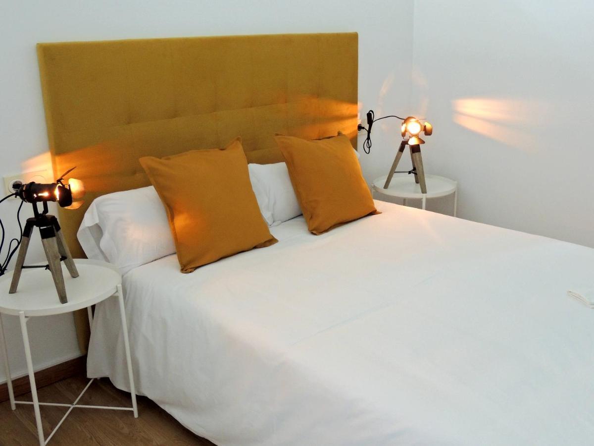 Casa Aurea-Apartamento Zona Antigua,Parking Y Wifi By Delabra Apartments Oviedo Exteriör bild
